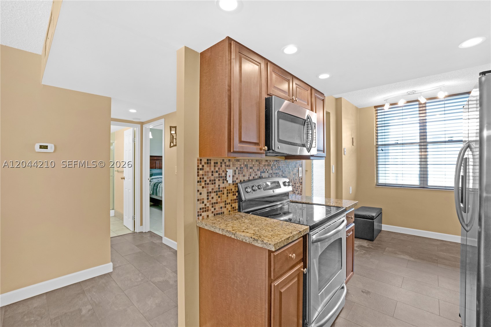 CYPRESS CHASE CONDO NO 2 - Residential