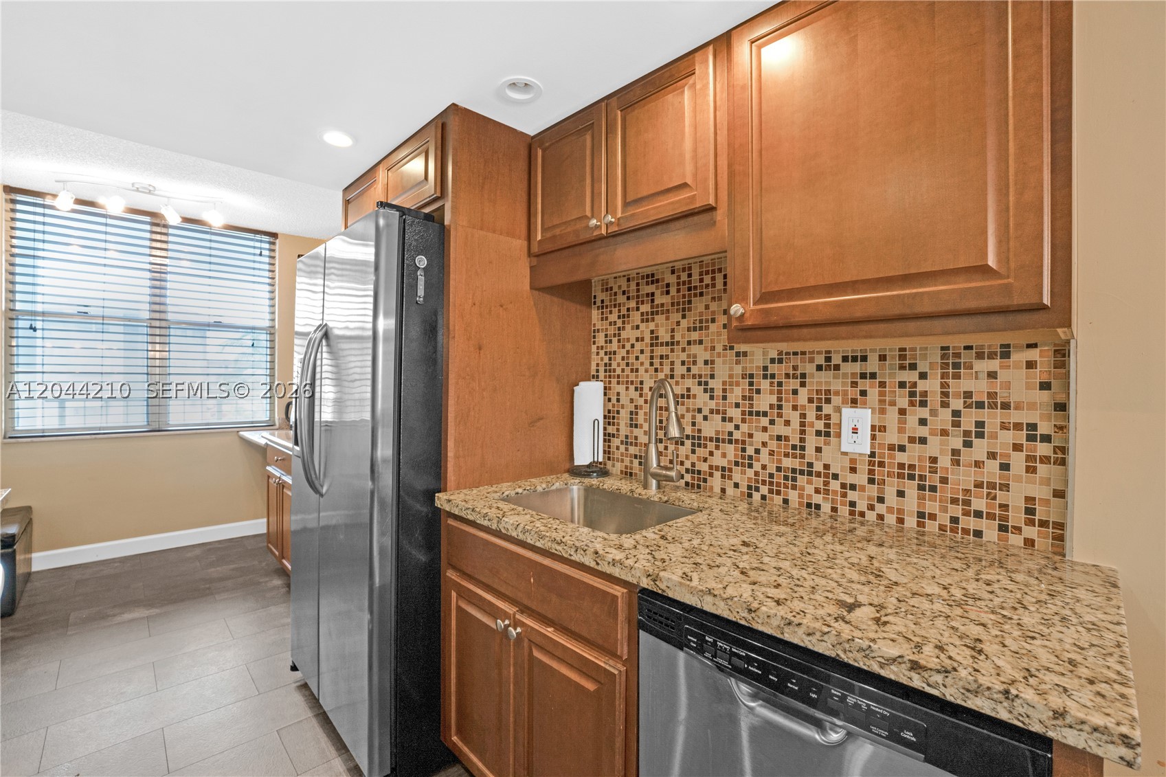 CYPRESS CHASE CONDO NO 2 - Residential
