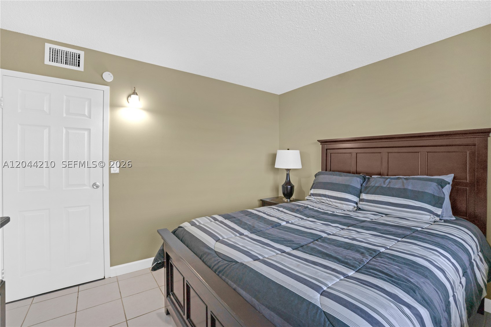 CYPRESS CHASE CONDO NO 2 - Residential