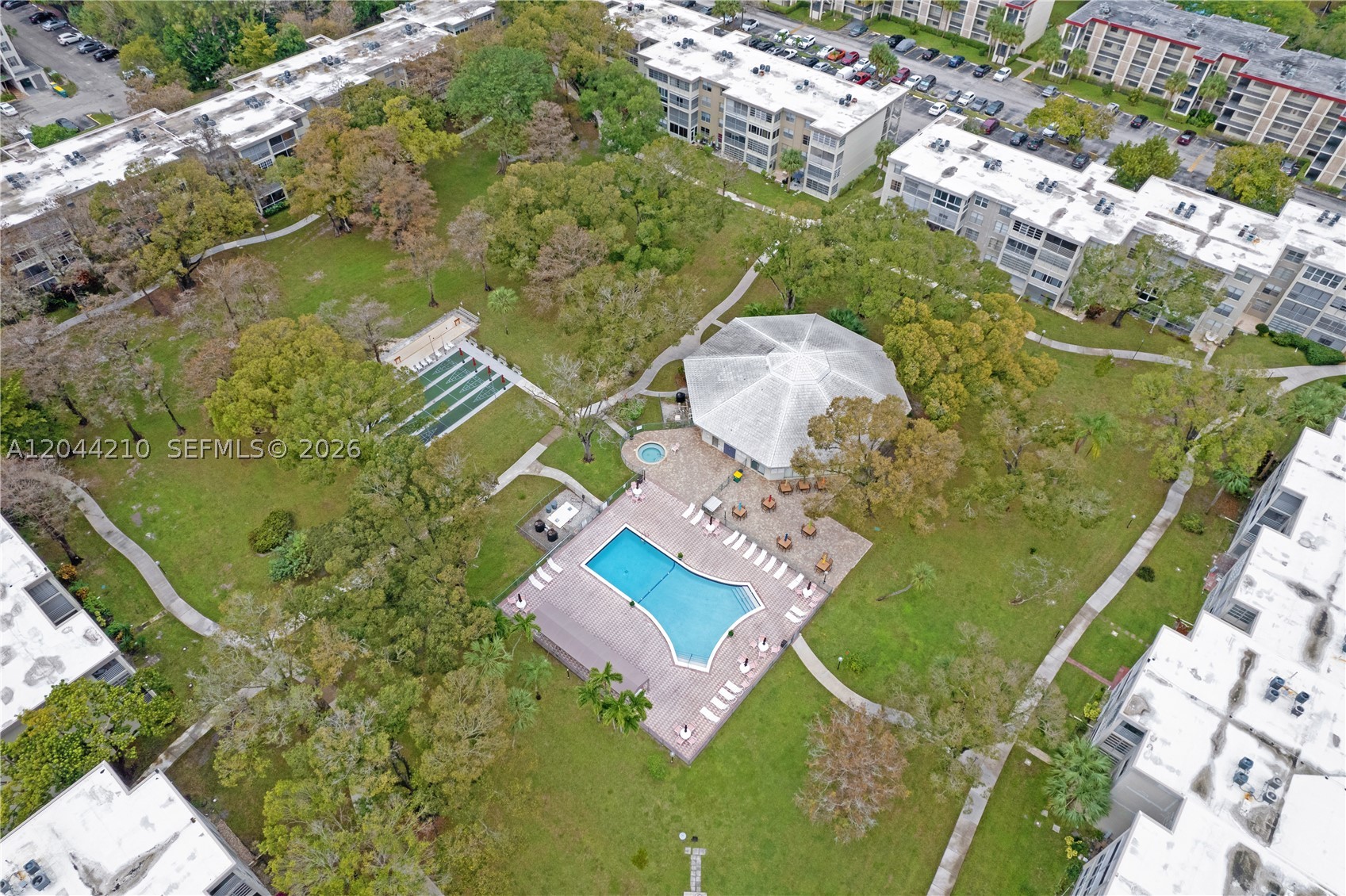 CYPRESS CHASE CONDO NO 2 - Residential