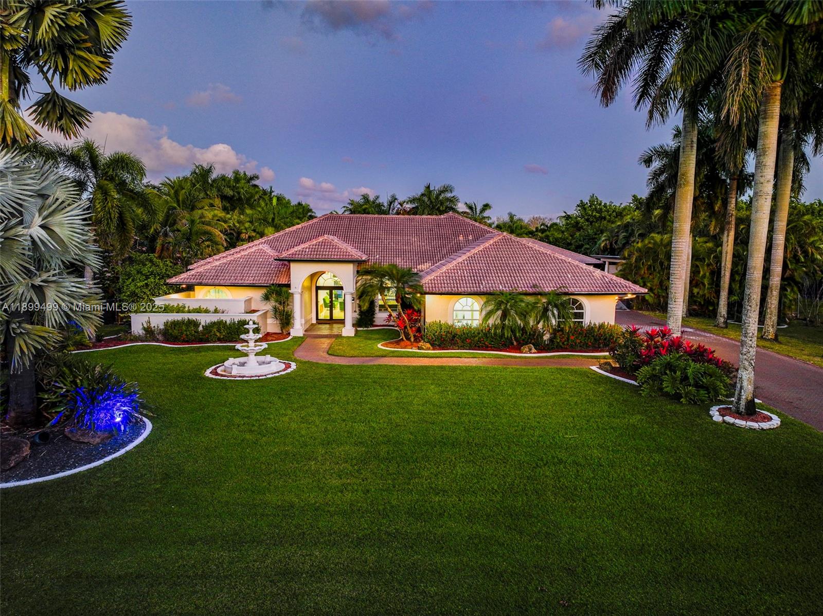 MECUDA ESTATES - Residential