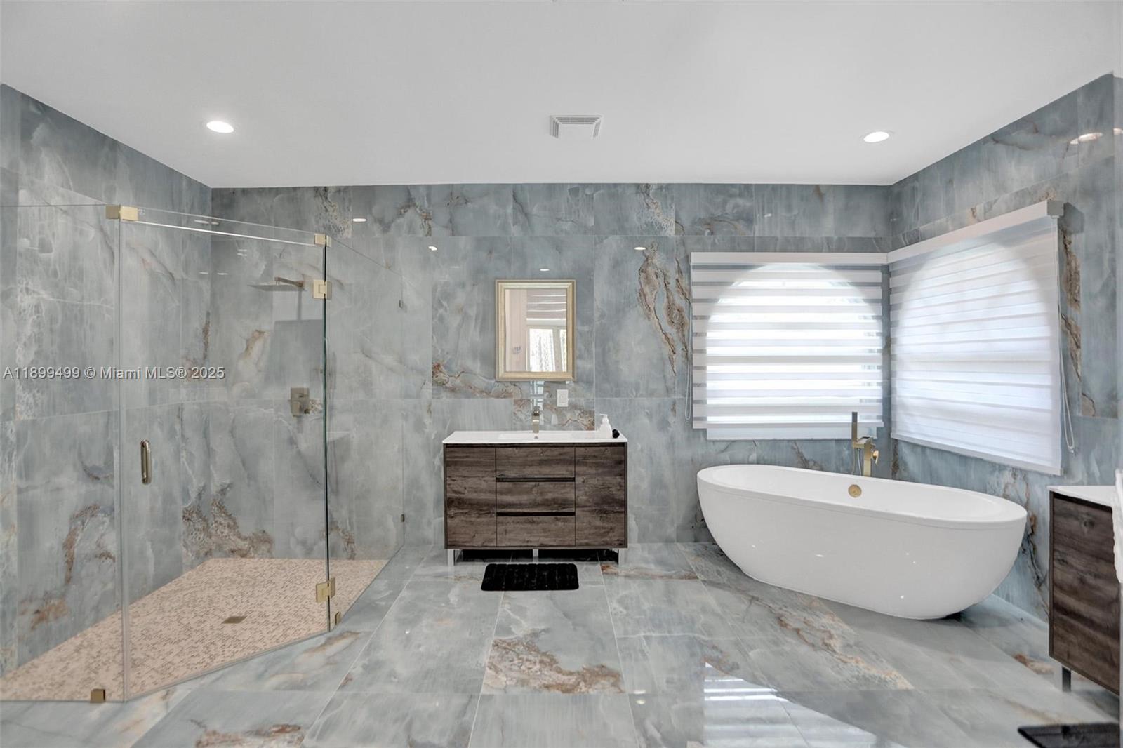 MECUDA ESTATES - Residential