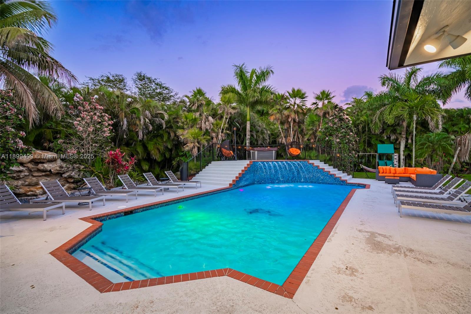 MECUDA ESTATES - Residential