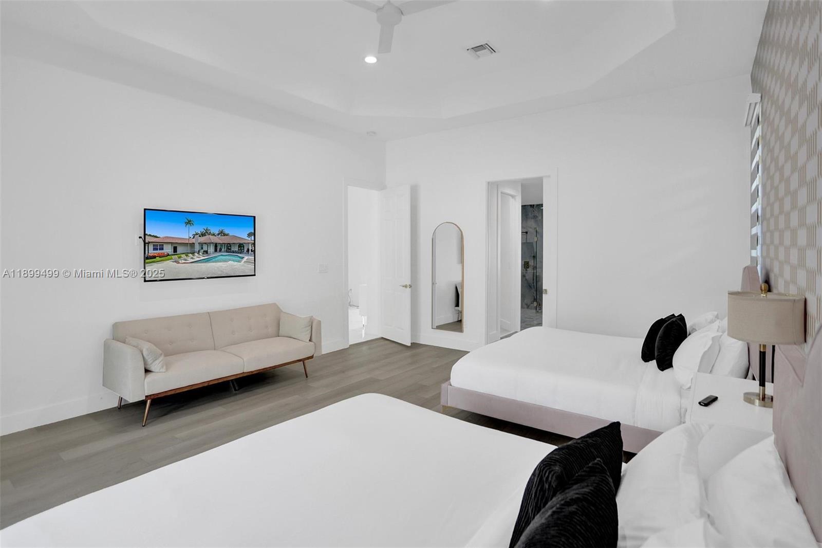 MECUDA ESTATES - Residential