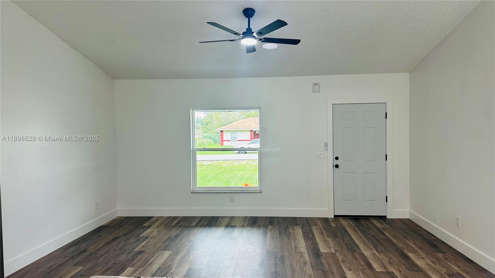 SILVER SPRINGS SHORES UNIT - Residential Lease