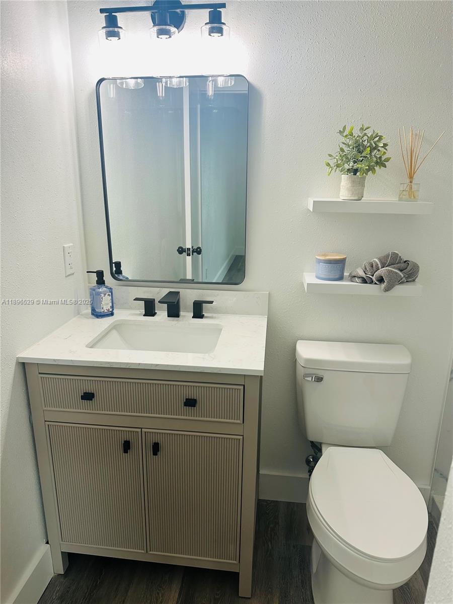 SILVER SPRINGS SHORES UNIT - Residential Lease