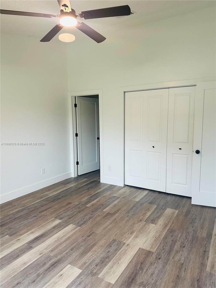 SILVER SPRINGS SHORES UNIT - Residential Lease