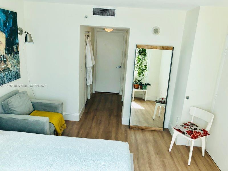 1800 CLUB CONDO - Residential