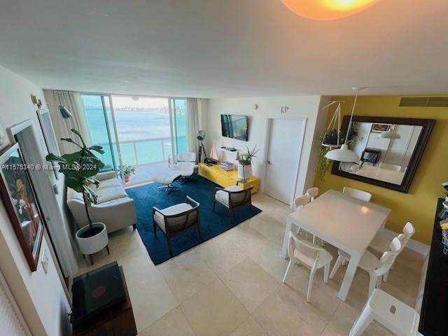 1800 CLUB CONDO - Residential