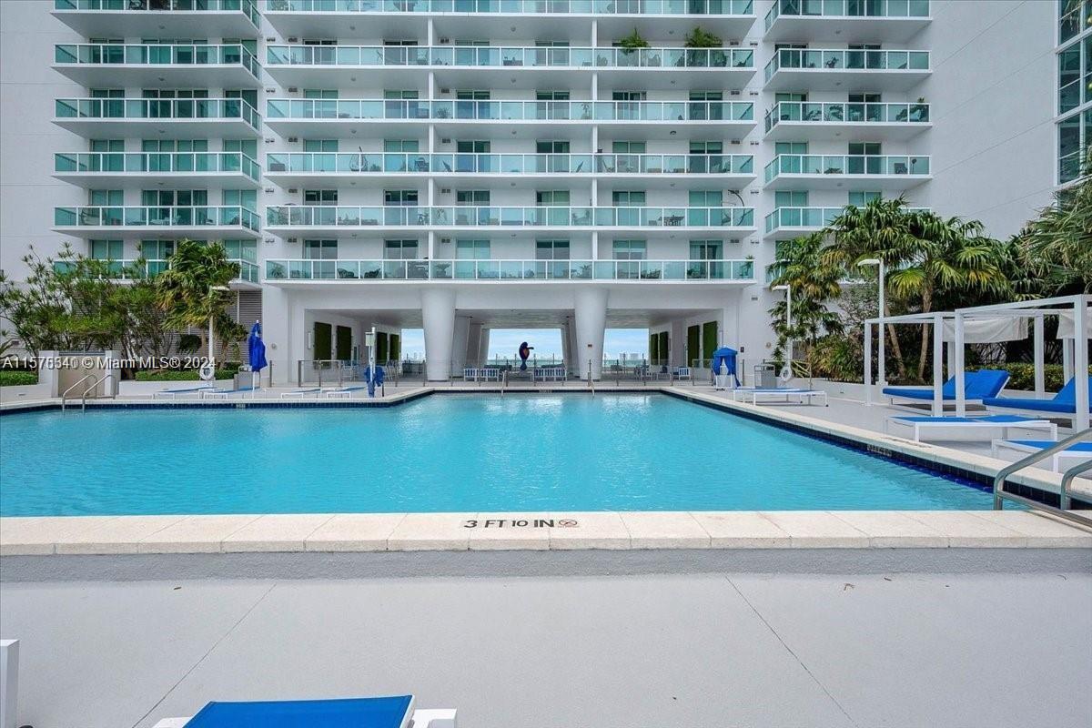 1800 CLUB CONDO - Residential