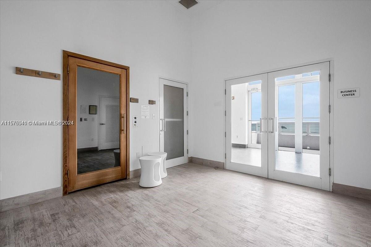 1800 CLUB CONDO - Residential