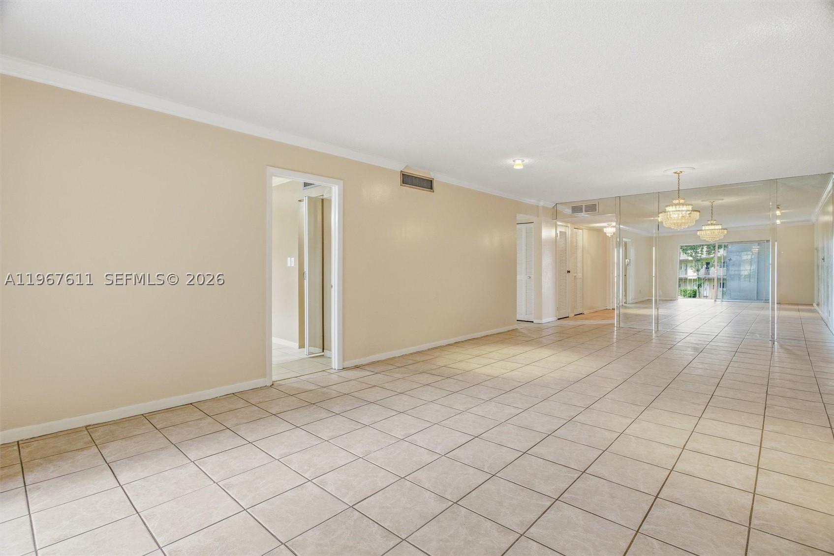 INVERRARY COUNTRY CLUB - Residential