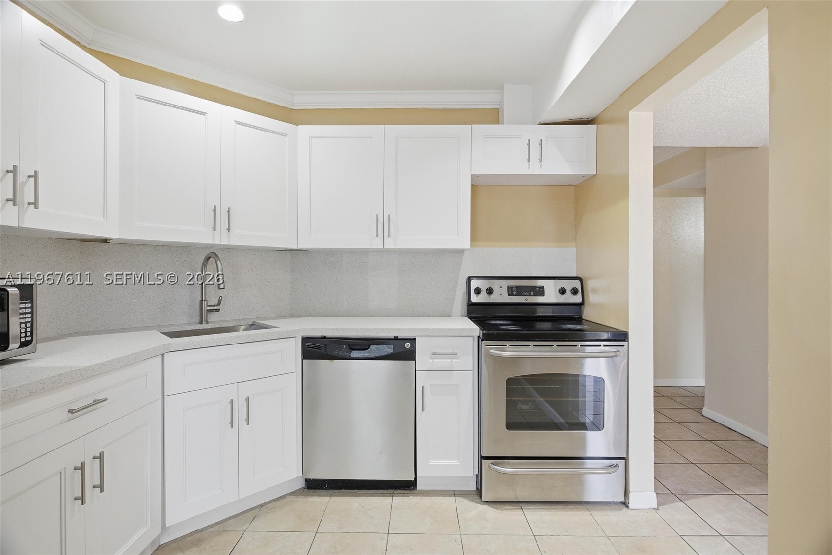 INVERRARY COUNTRY CLUB - Residential