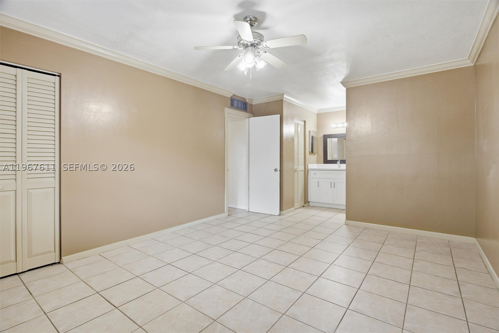 INVERRARY COUNTRY CLUB - Residential