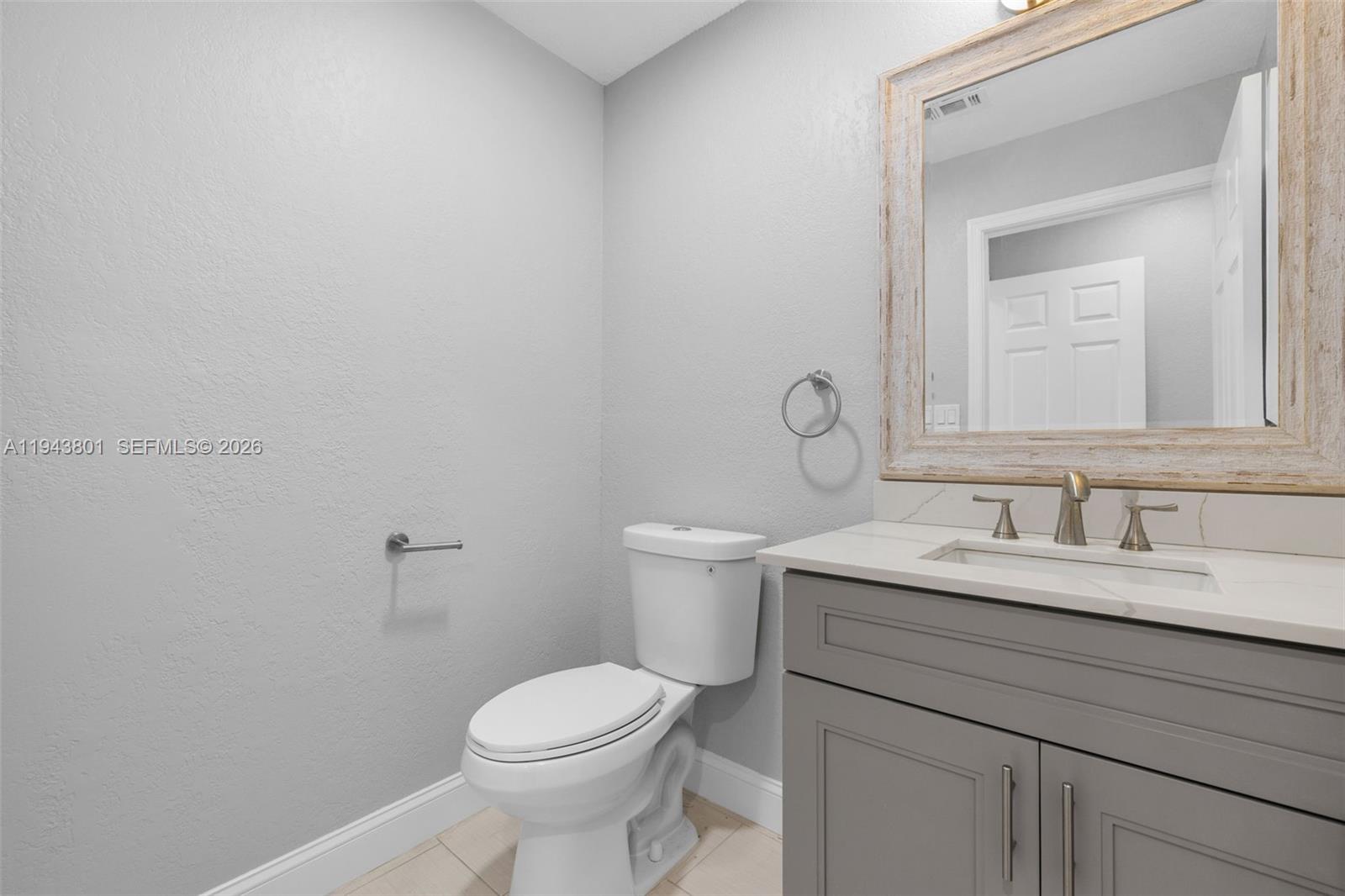 CORAL RIDGE COUNTRY CLUB - Residential