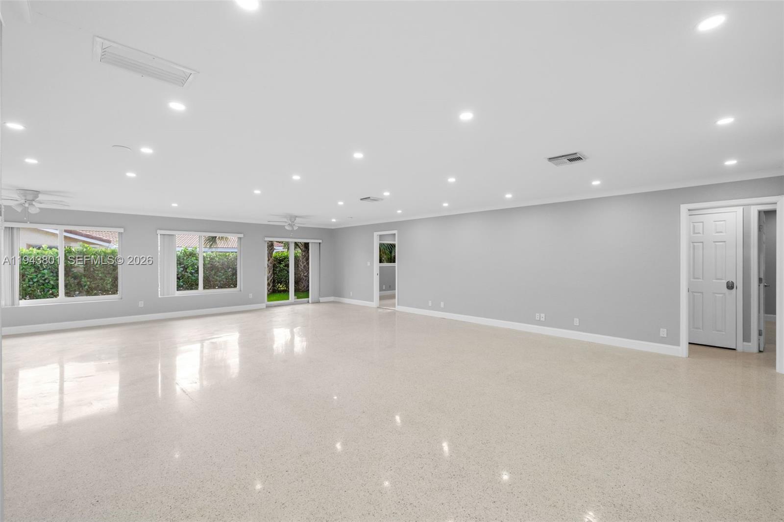 CORAL RIDGE COUNTRY CLUB - Residential