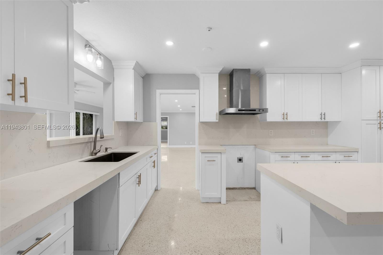 CORAL RIDGE COUNTRY CLUB - Residential
