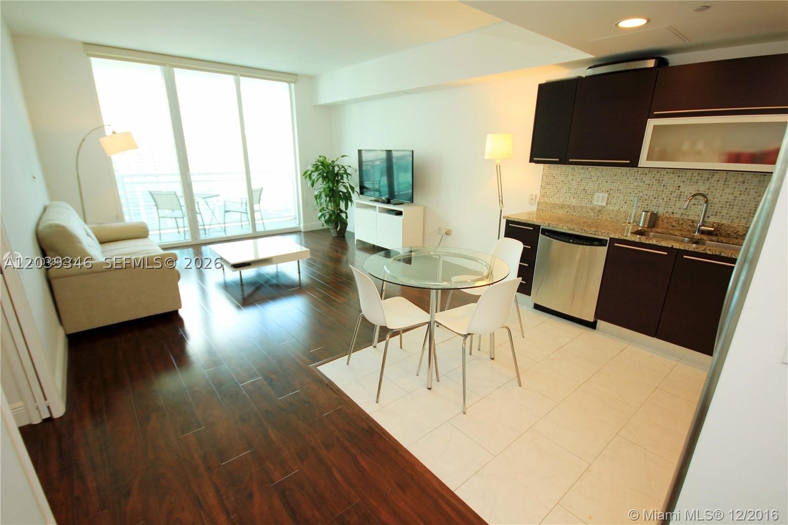 THE PLAZA 851 BRICKELL CO - Residential