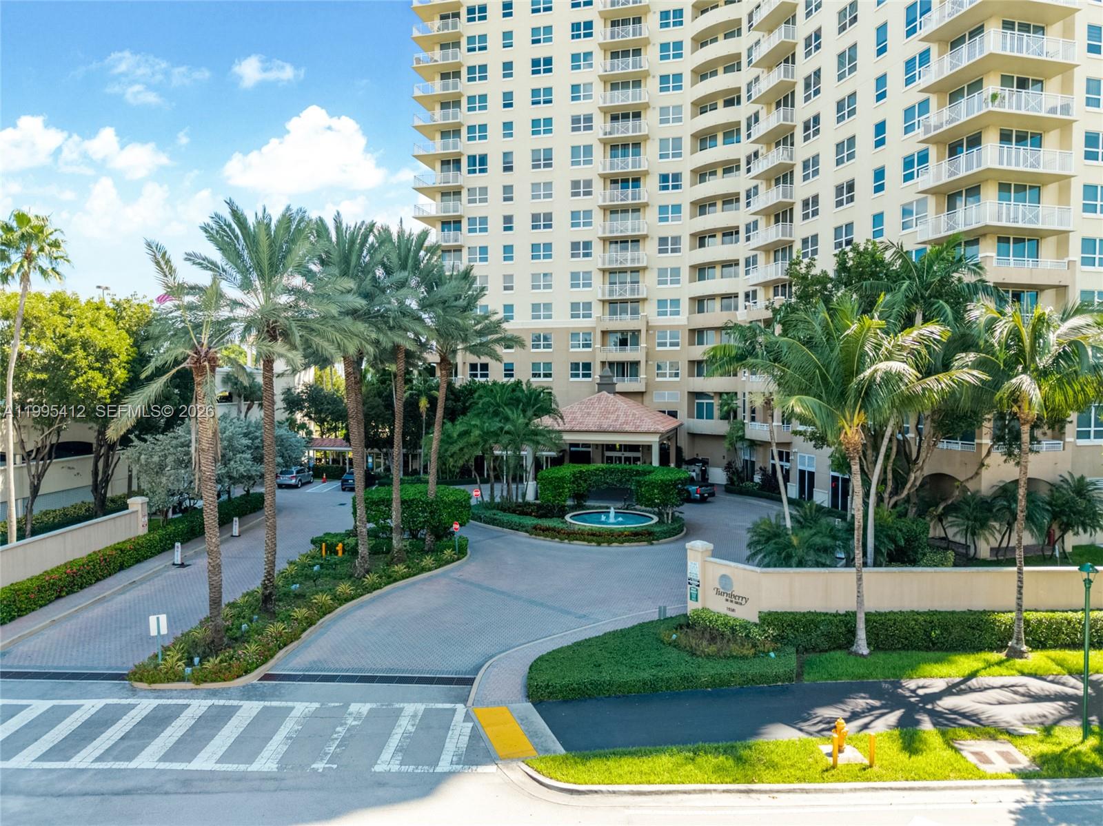 TURNBERRY ON THE GREEN CO - Residential