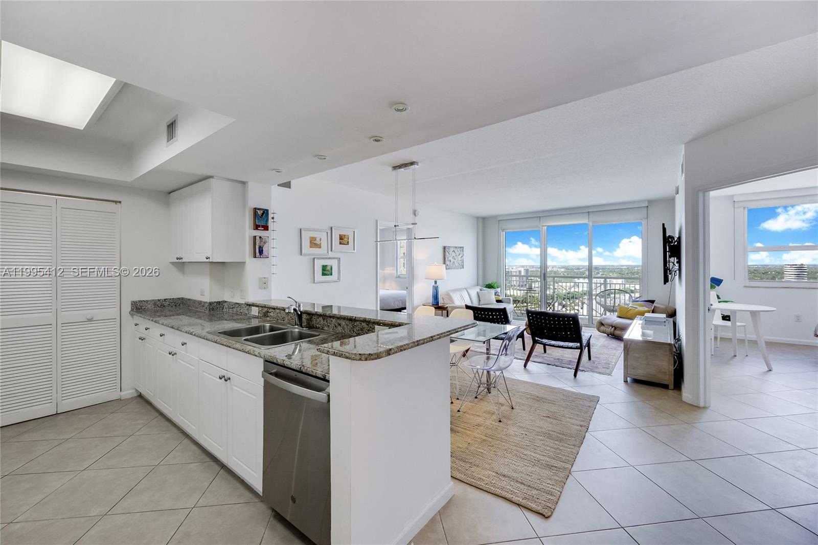 TURNBERRY ON THE GREEN CO - Residential