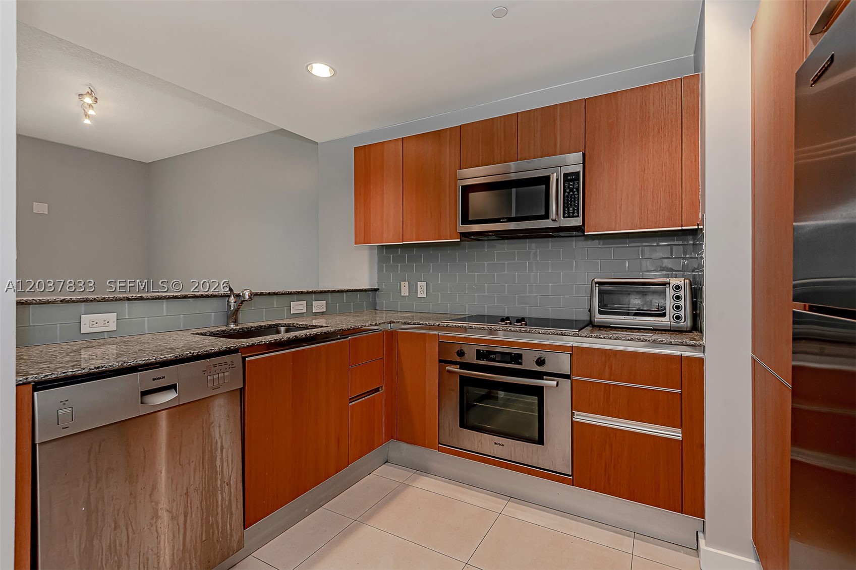1060 BRICKELL CONDO - Residential Lease
