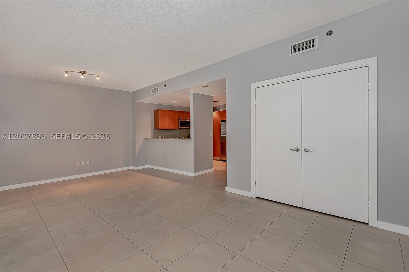 1060 BRICKELL CONDO - Residential Lease