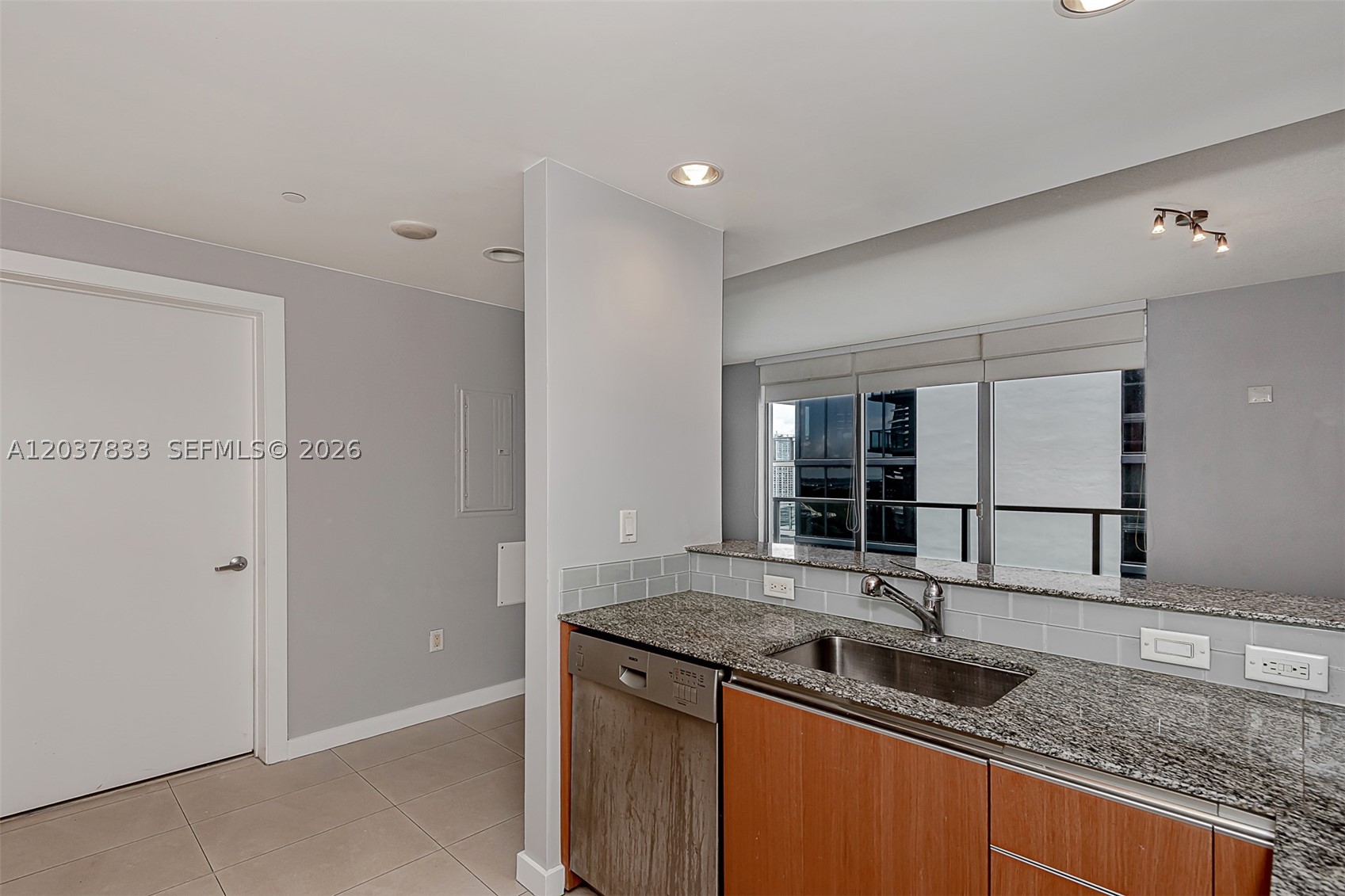 1060 BRICKELL CONDO - Residential Lease