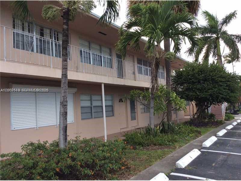 Lovely 1/1 condo on the second floor in Parkside Manor. Spacious bedroom with ample closet space, all appliances in good working order, and living and dining areas are joined together. The balcony looks at the back garden, and the parking lot is in front of the property. The apartment is in good condition. The entire apartment is carpeted. Parkside Manor is conveniently located near Win Dixie, banks, shopping, schools, and main roads. A must-see! This property won't last long.  Thank you for showing it, and thank you for visiting it. Property pass 40 years inspection as per owner