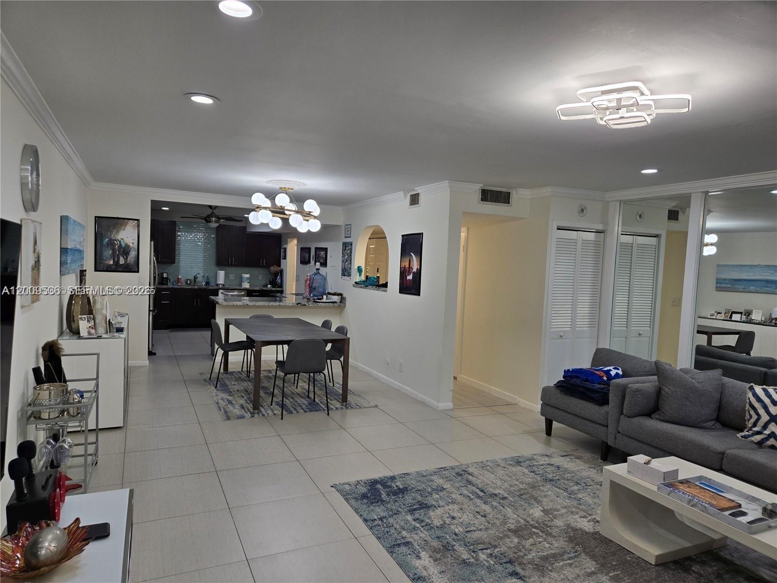 LAS HACIENDAS TOWNHOUSE C - Residential