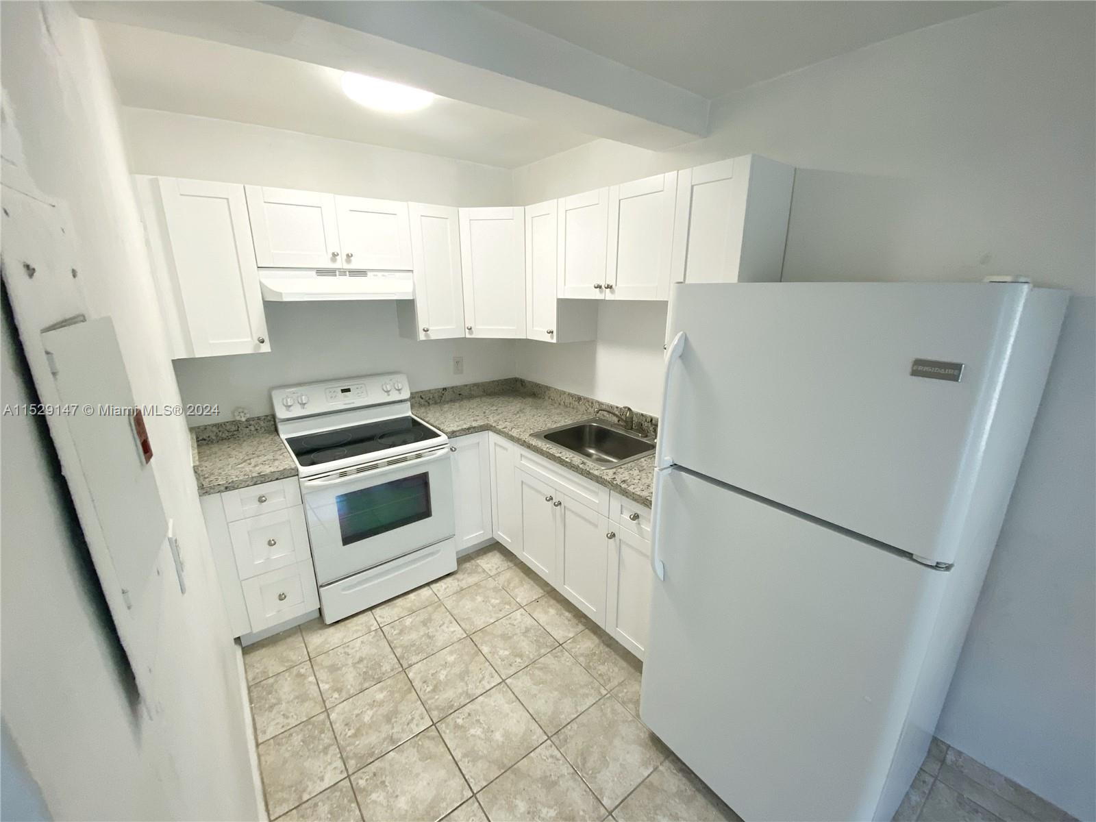 SEA WASH CONDO - Residential Lease