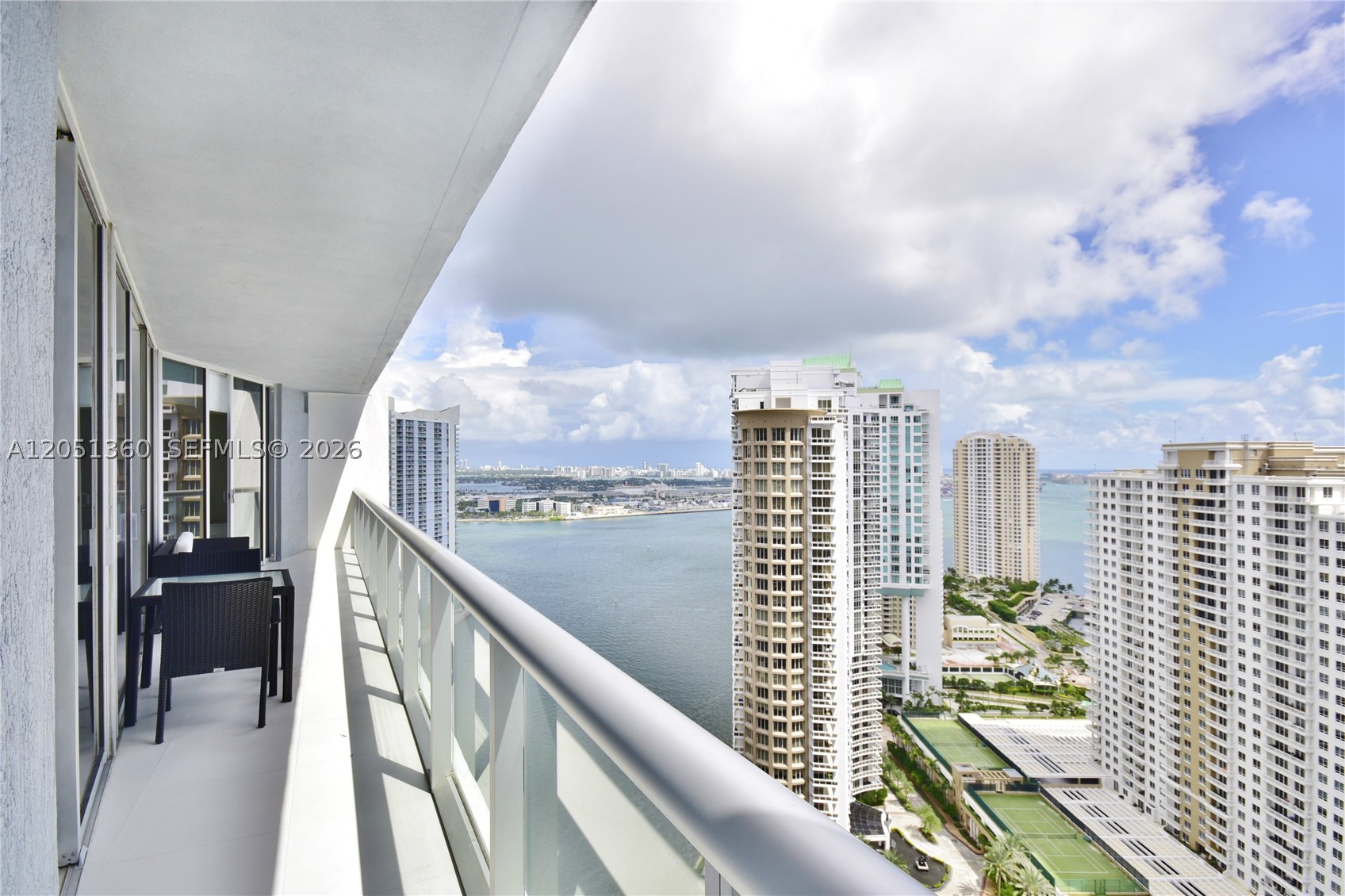 ICON BRICKELL TOWER 1 - Residential Lease