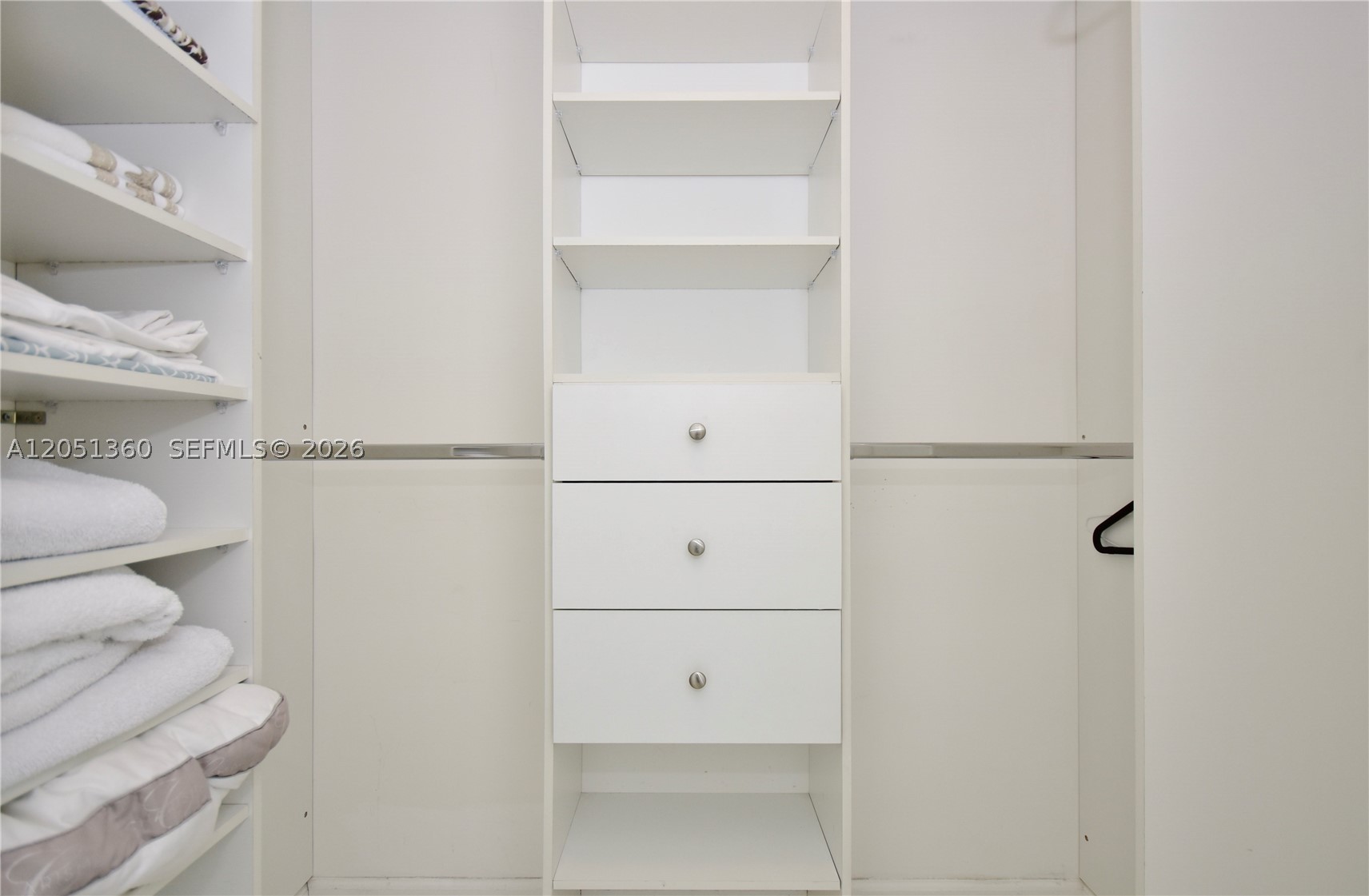 ICON BRICKELL TOWER 1 - Residential Lease