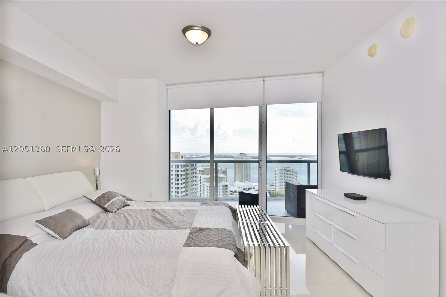 ICON BRICKELL TOWER 1 - Residential Lease