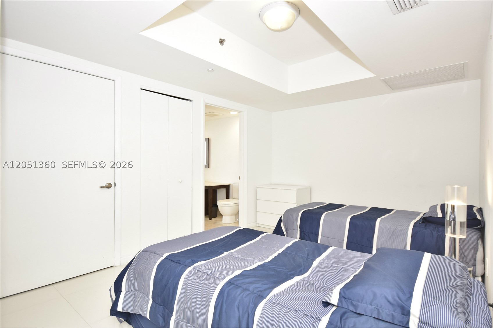 ICON BRICKELL TOWER 1 - Residential Lease