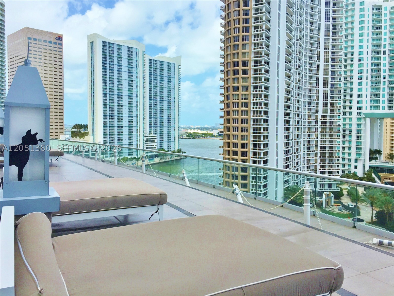 ICON BRICKELL TOWER 1 - Residential Lease