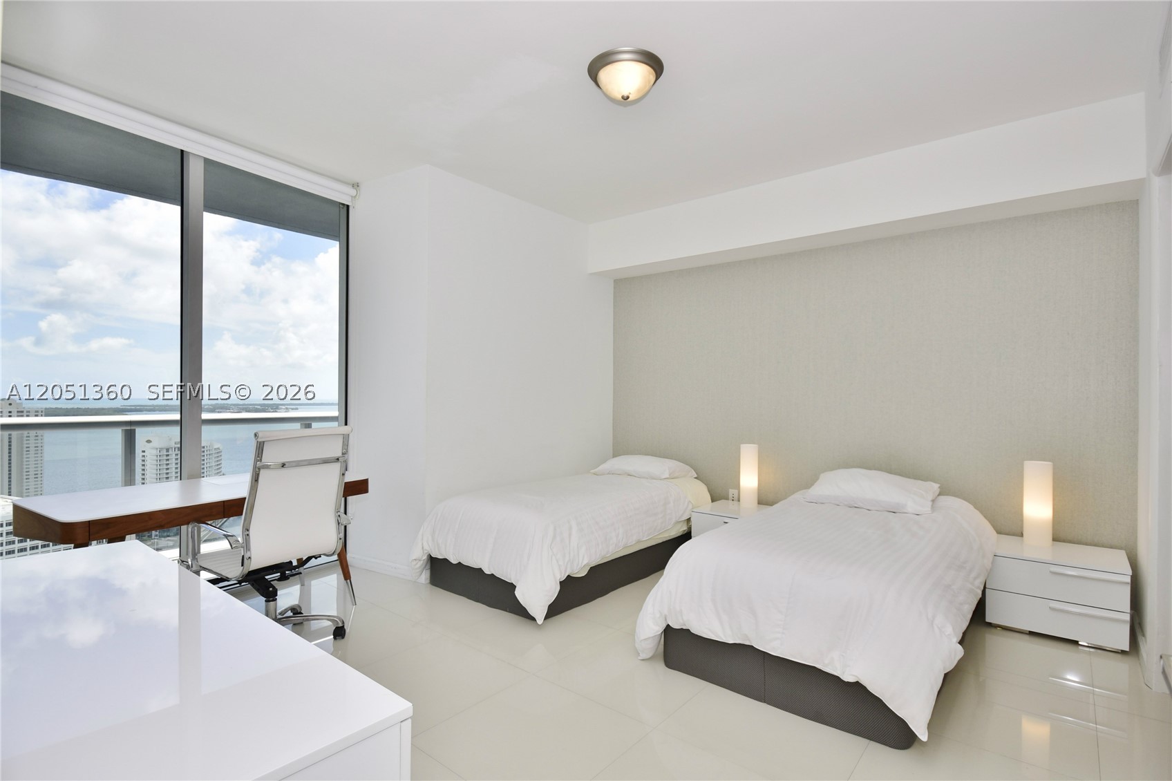 ICON BRICKELL TOWER 1 - Residential Lease