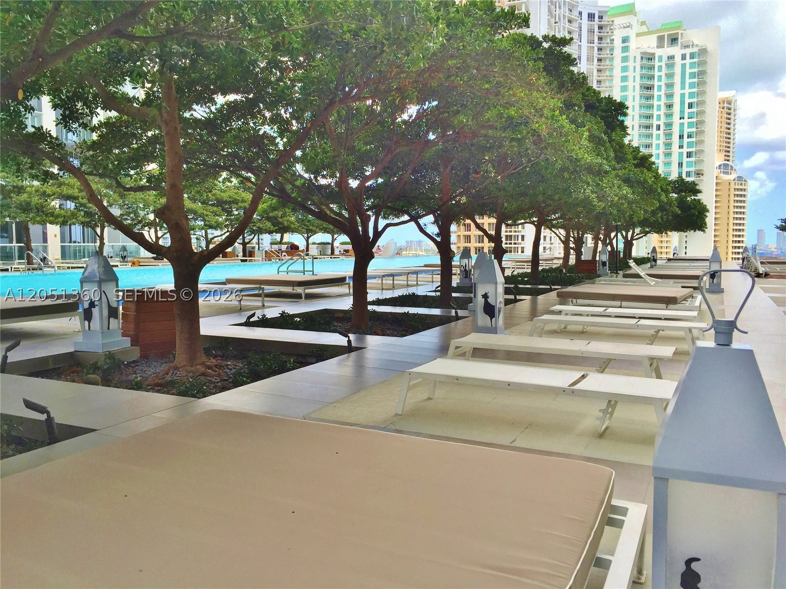 ICON BRICKELL TOWER 1 - Residential Lease