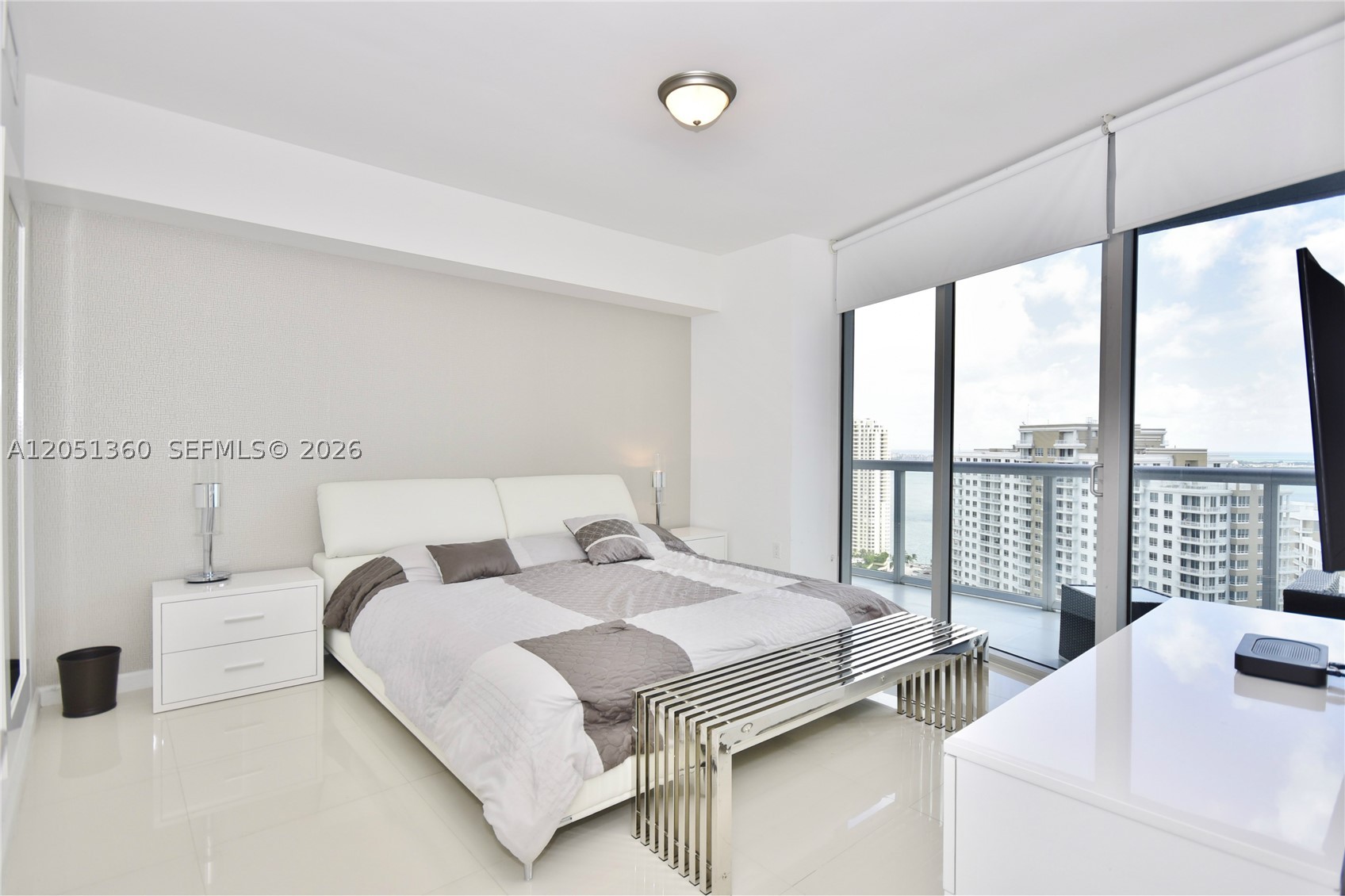 ICON BRICKELL TOWER 1 - Residential Lease