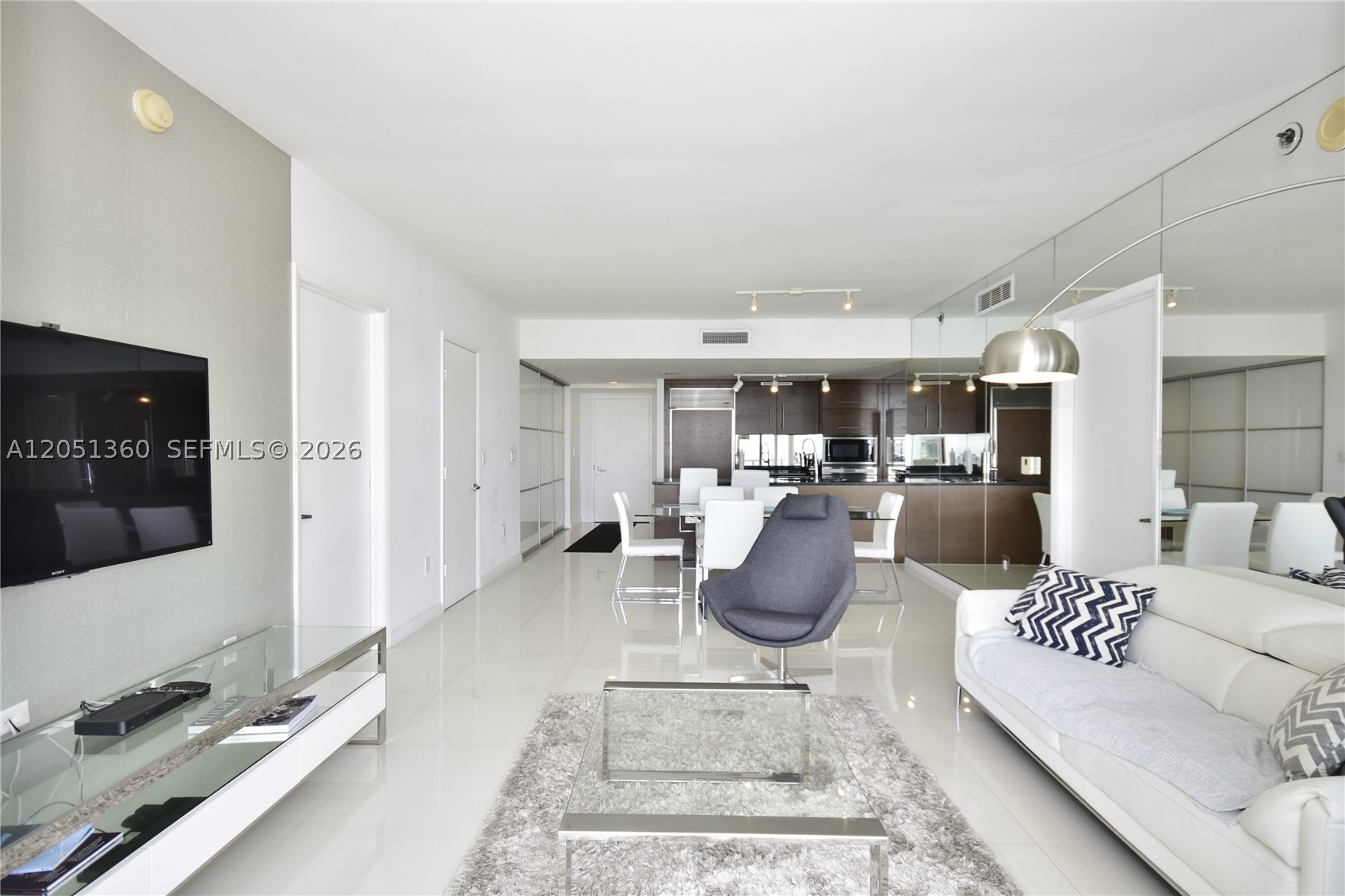 ICON BRICKELL TOWER 1 - Residential Lease