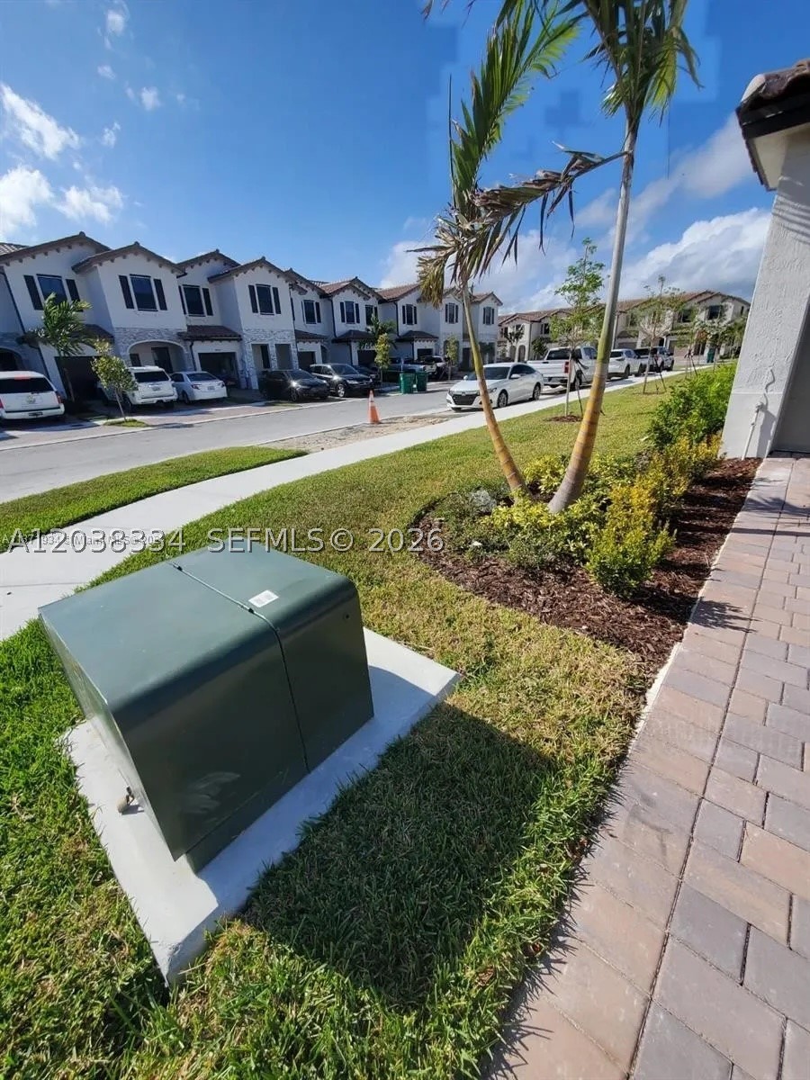SILVER PALM RESIDENTIAL HO - Residential