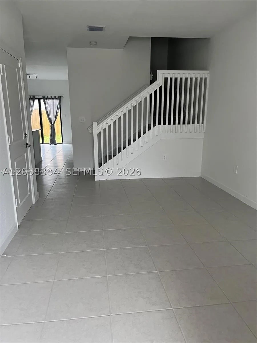SILVER PALM RESIDENTIAL HO - Residential