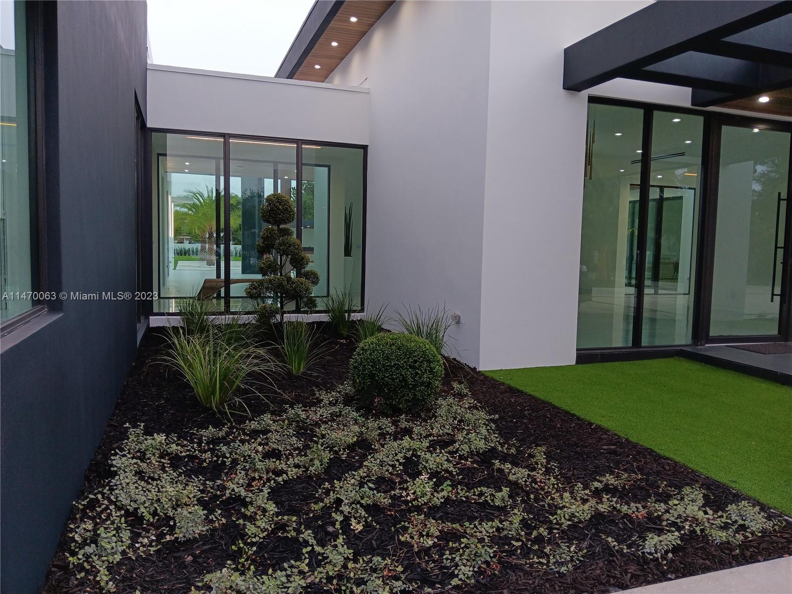 MILLER DRIVE ESTATES - Residential