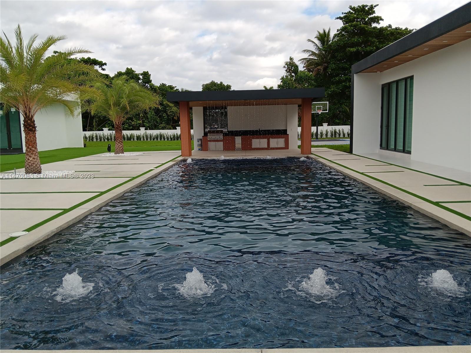 MILLER DRIVE ESTATES - Residential