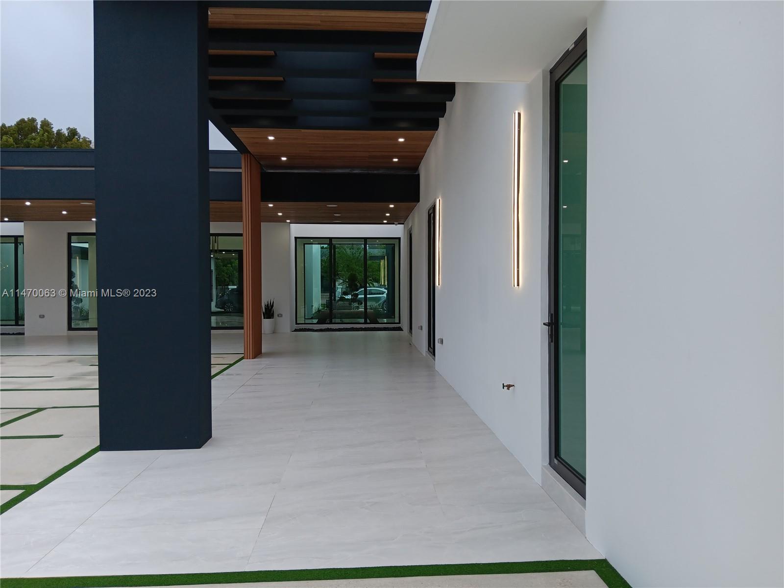 MILLER DRIVE ESTATES - Residential
