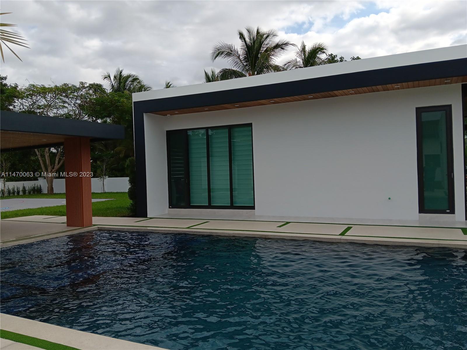 MILLER DRIVE ESTATES - Residential