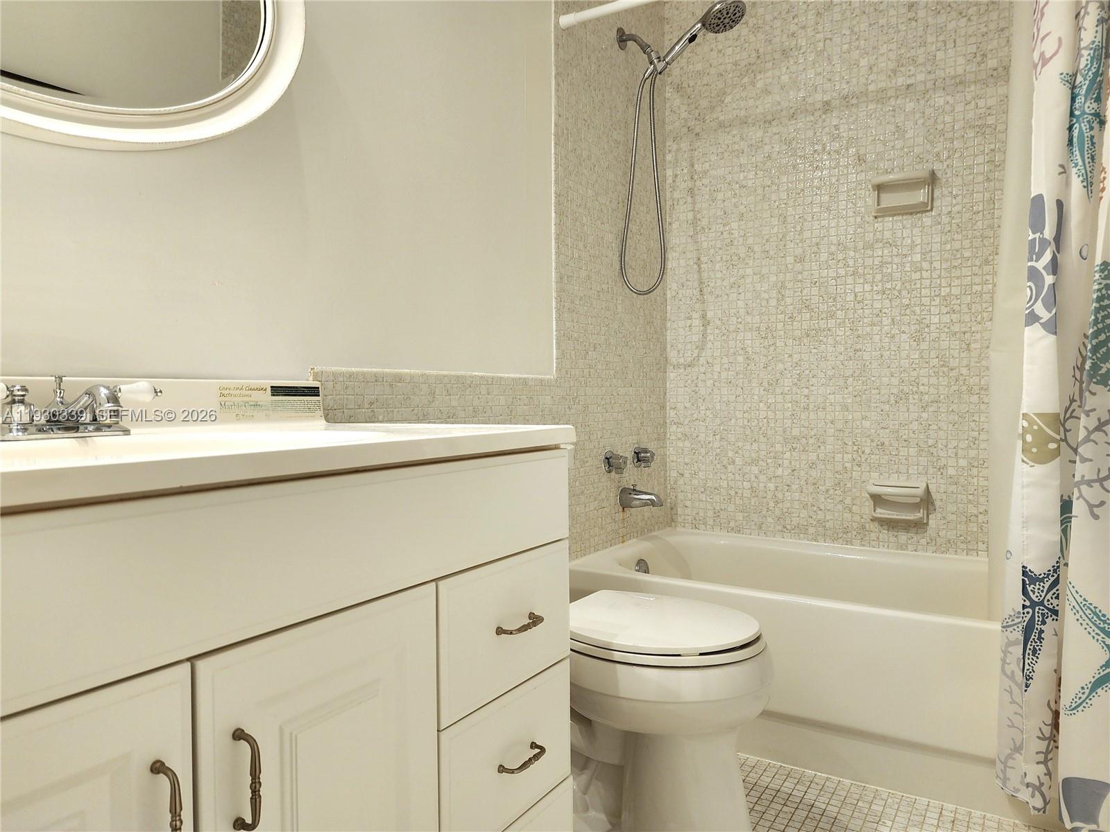 ALEXANDER TOWERS CONDO - Residential