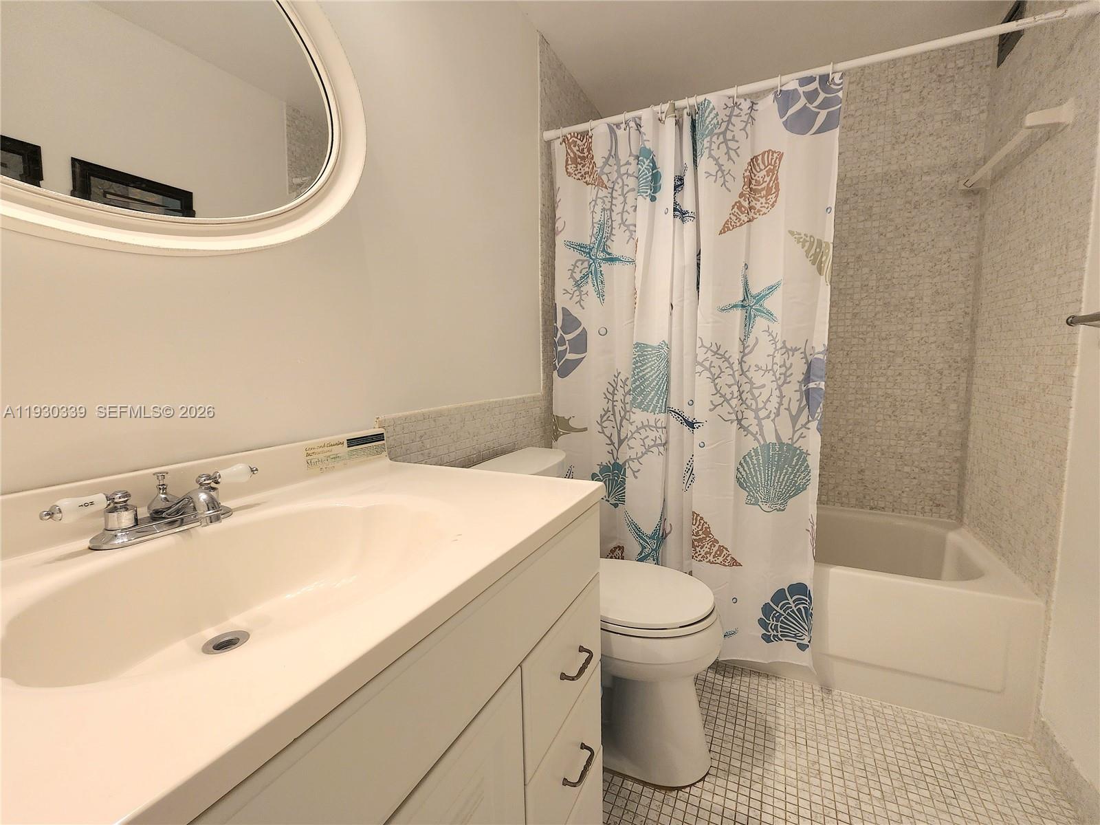 ALEXANDER TOWERS CONDO - Residential