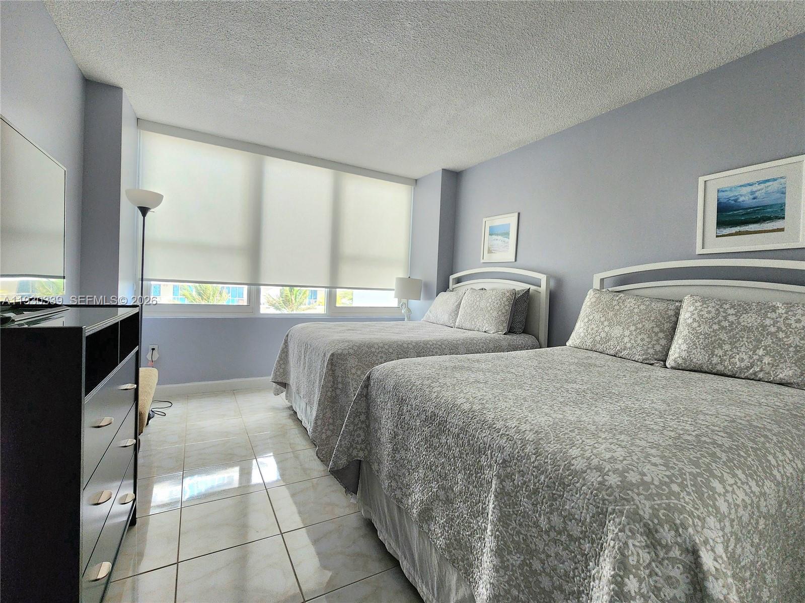 ALEXANDER TOWERS CONDO - Residential