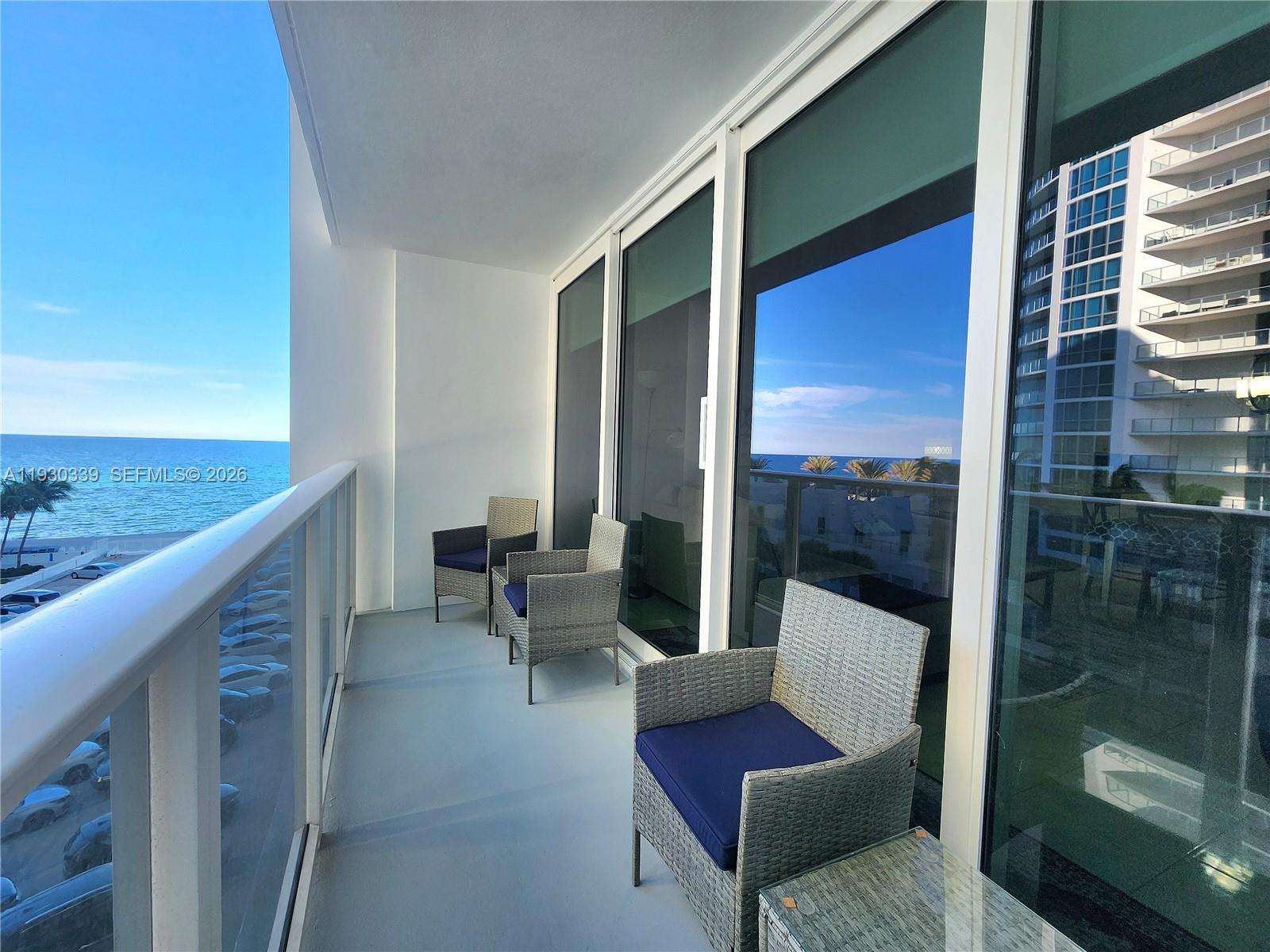 ALEXANDER TOWERS CONDO - Residential