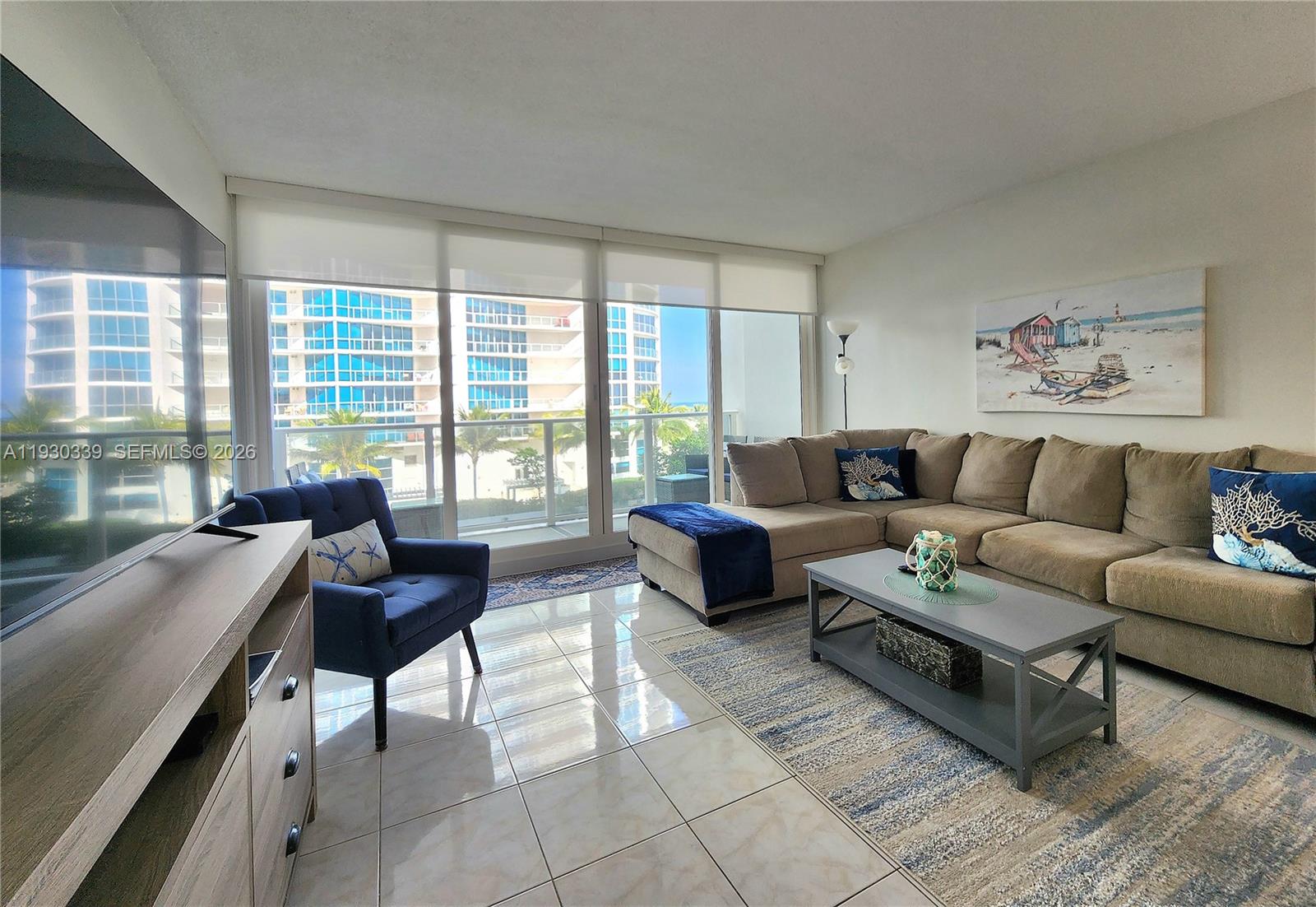 ALEXANDER TOWERS CONDO - Residential